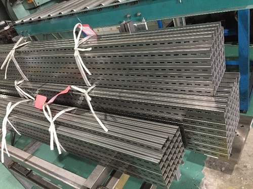 247-スリットパイプ